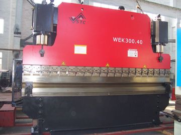 320 टन 3.2m 4m 5m या 6 M . के साथ स्वचालित झुकने वाली सीएनसी प्रेस ब्रेक मशीन