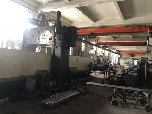 रूस लाइट पोल निर्माता के लिए लाइट पोल 10 मीटर के लिए शंक्वाकार गोल और बहुभुज पोल टूलींग/मोल्ड